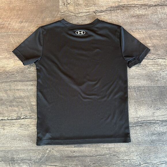 Under Armour Little Boy size 6 Baseball Two-Piece Athletic Tee and Short Set - Picture 5 of 8